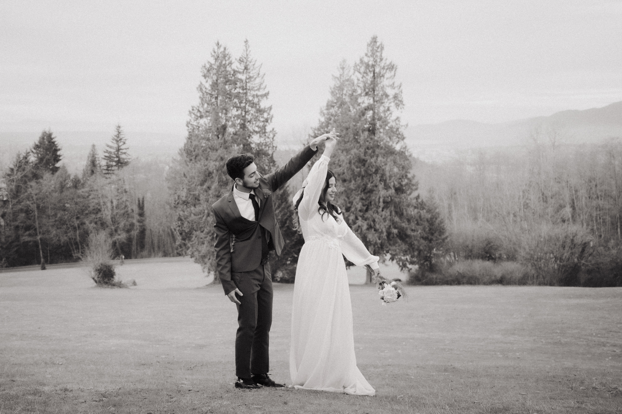 BC couple elope in BC at Burnaby Mountain in Vancouver.