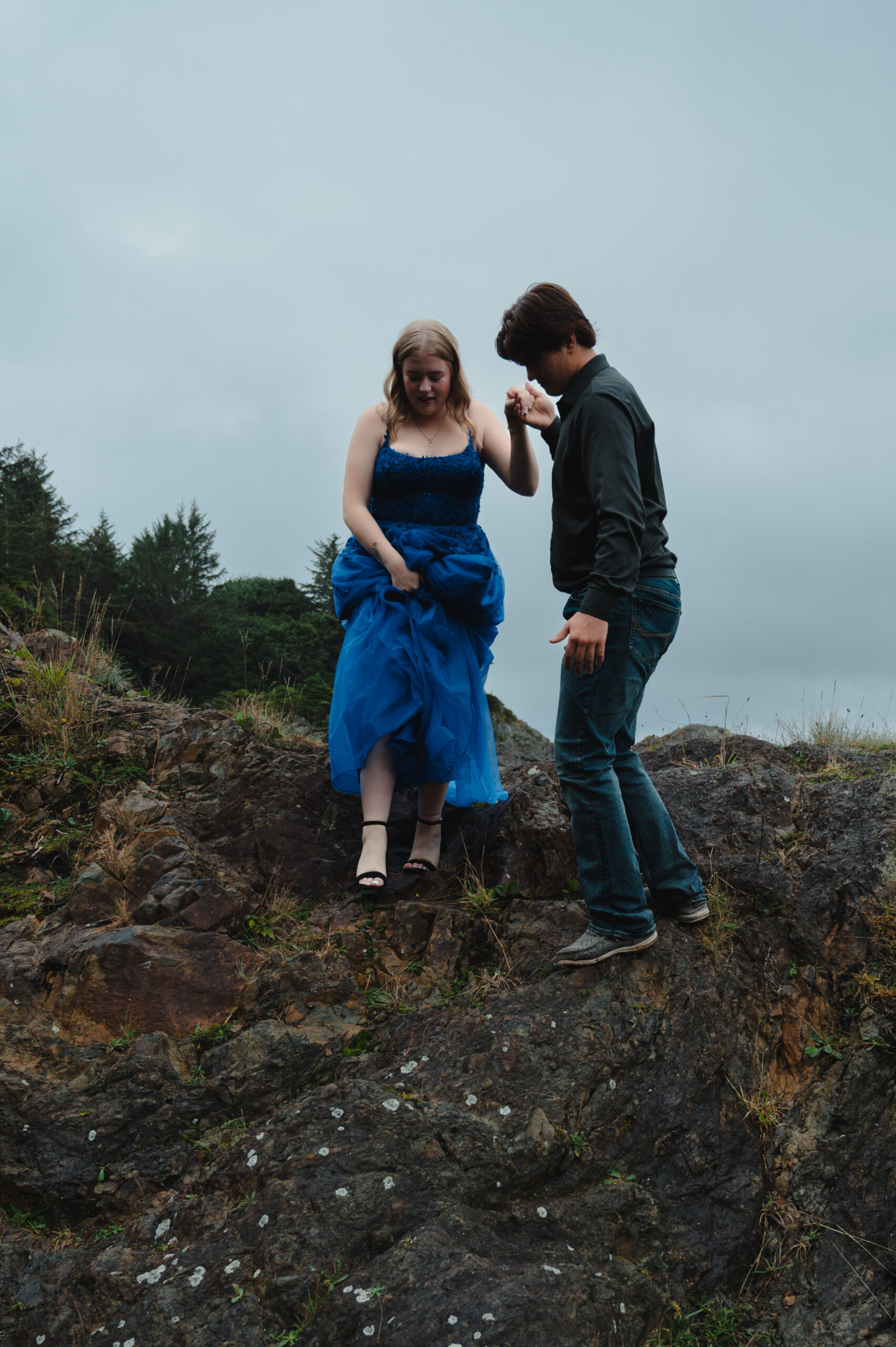 Amphitrite_Point_Ucluelet_Graducation_Riley-56